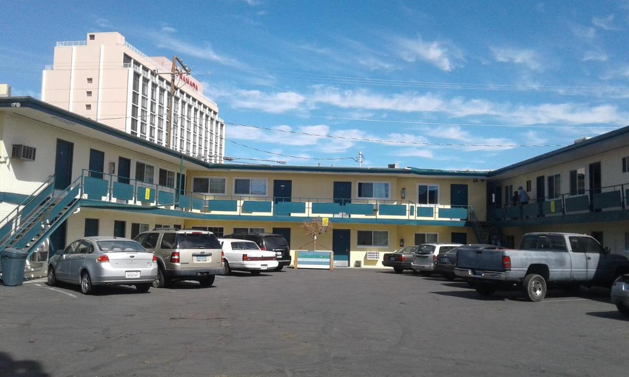 The Reno 8 Motel Exterior photo
